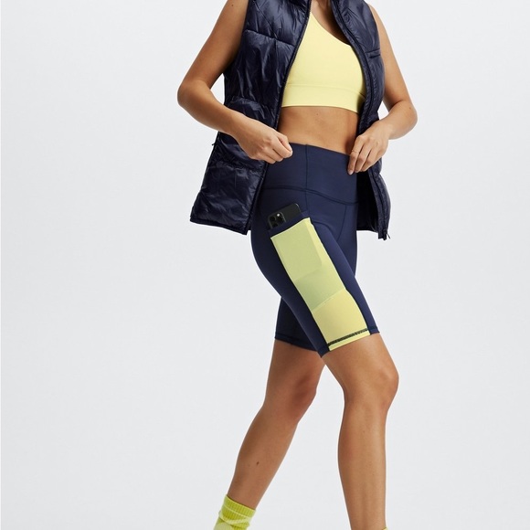 Fabletics Elliot Packable Puffer Vest - Picture 4 of 15